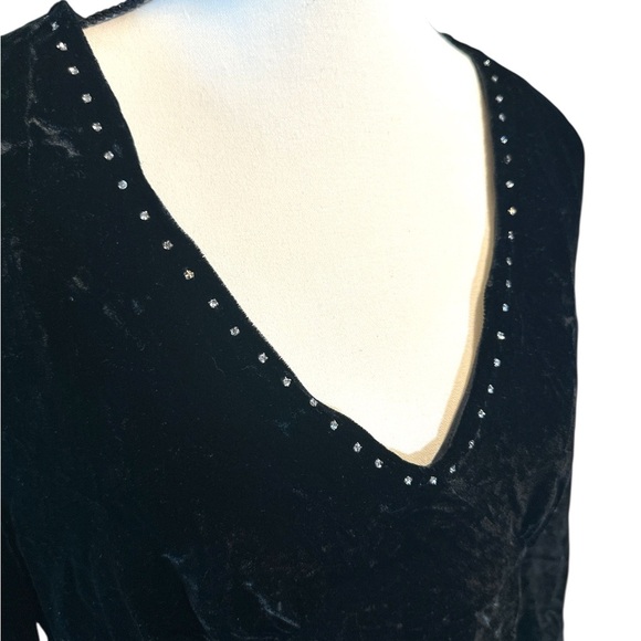 Vintage Carol Little Black Velvet Top with bell sleeves - Picture 3 of 6
